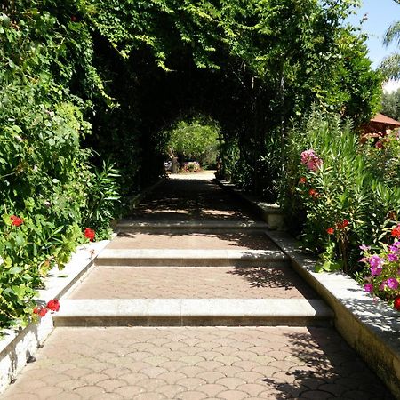 Residenza Villa I Nidi Santa Caterina  Luaran gambar