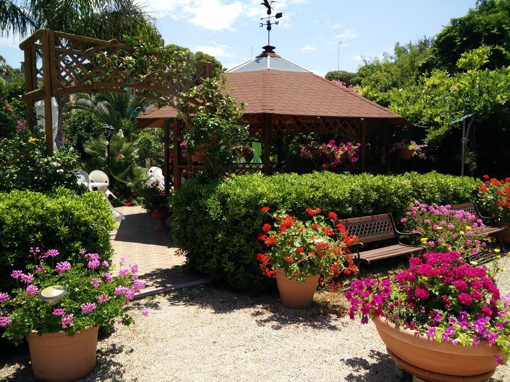 Residenza Villa I Nidi Santa Caterina  Luaran gambar